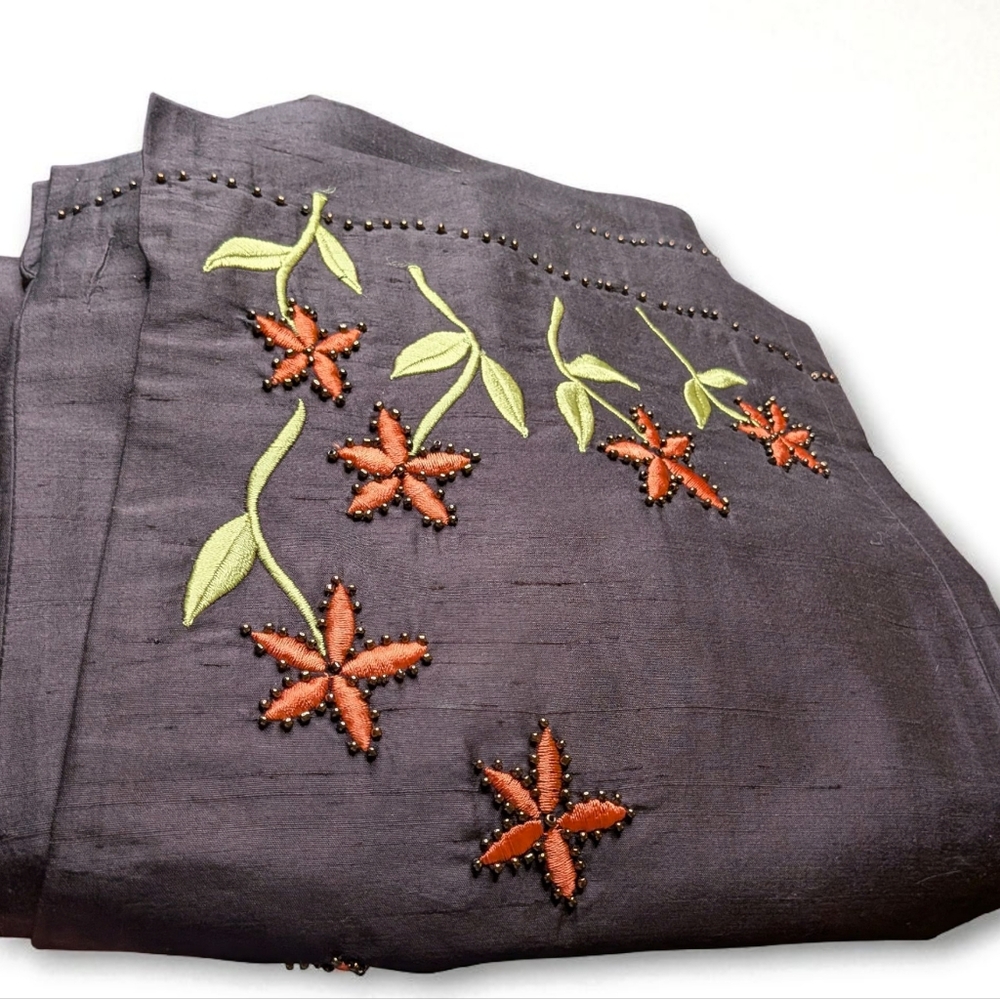Harold's‎ Brown Embroidered Floral Capri Pants Orange Flowers Size 8 Designer - Picture 8 of 10
